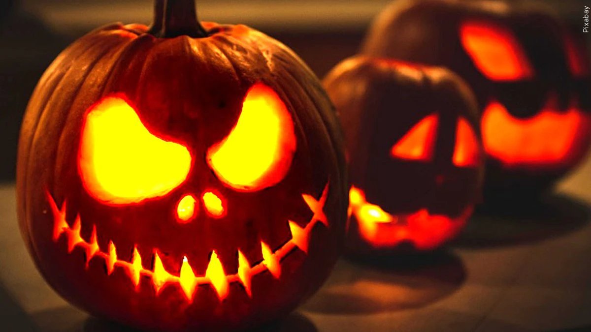 Click to Enlarge-Esc to Close EventPhotos/Halloween/bad pumpkins.jpg